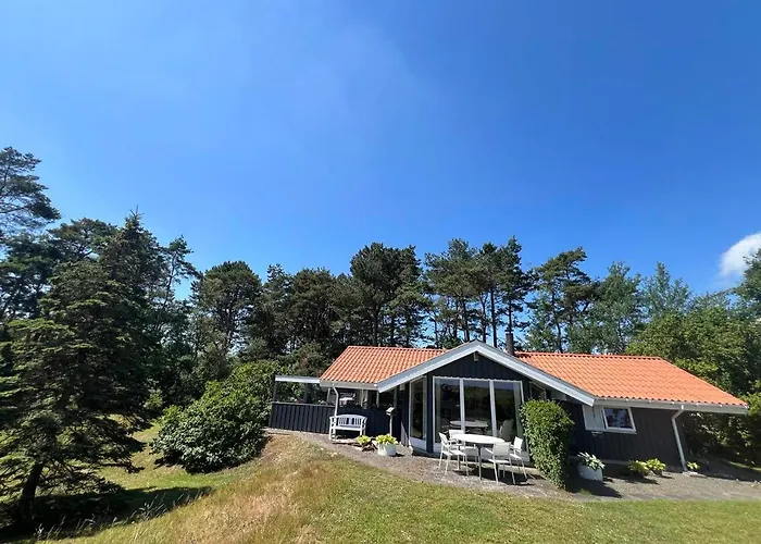 Med Vandudsigt Bøtø By